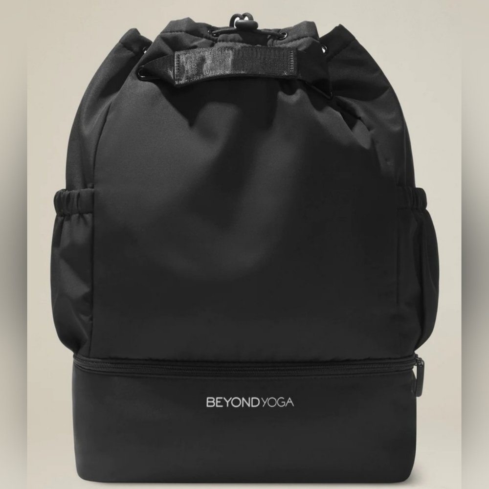 NWT Beyond Yoga Bag